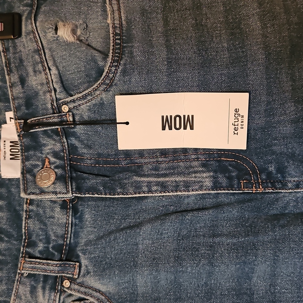 Refuge Mom Jeans - Picture 2 of 4